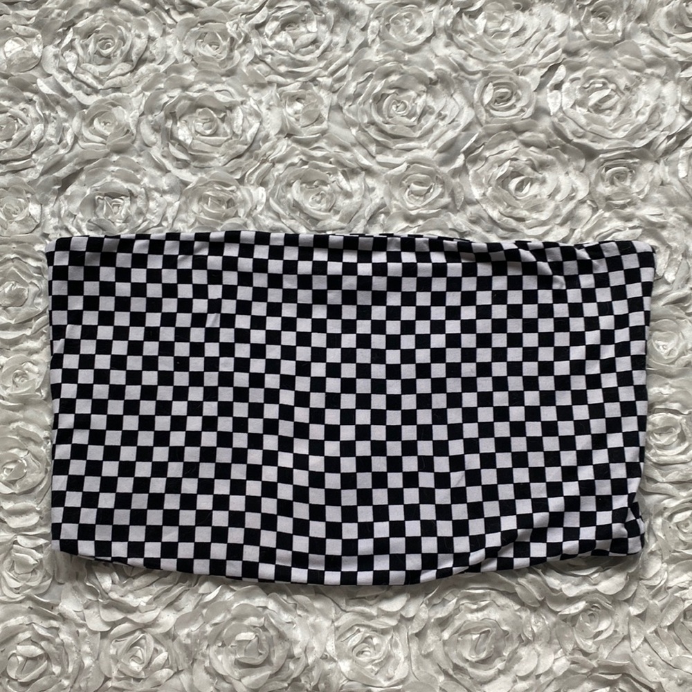Arden’s checkered crop top size XL